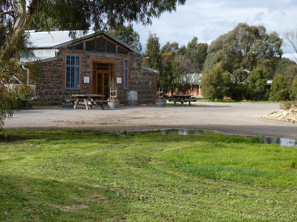 Summerfield Winery And Accommodation Pyrenees Ngoại thất bức ảnh